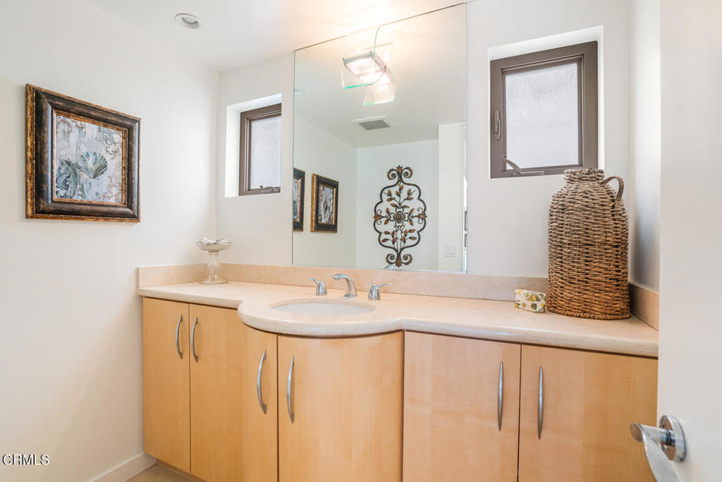 3300 Ocean Drive Property Photo 19