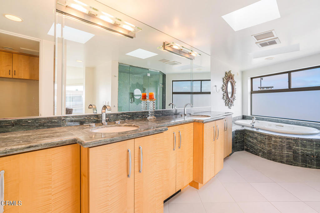 3300 Ocean Drive Property Photo 31