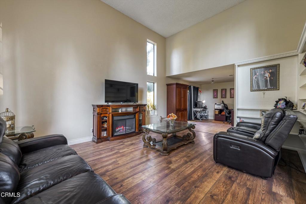 652 Stonebrook Street Property Photo 6