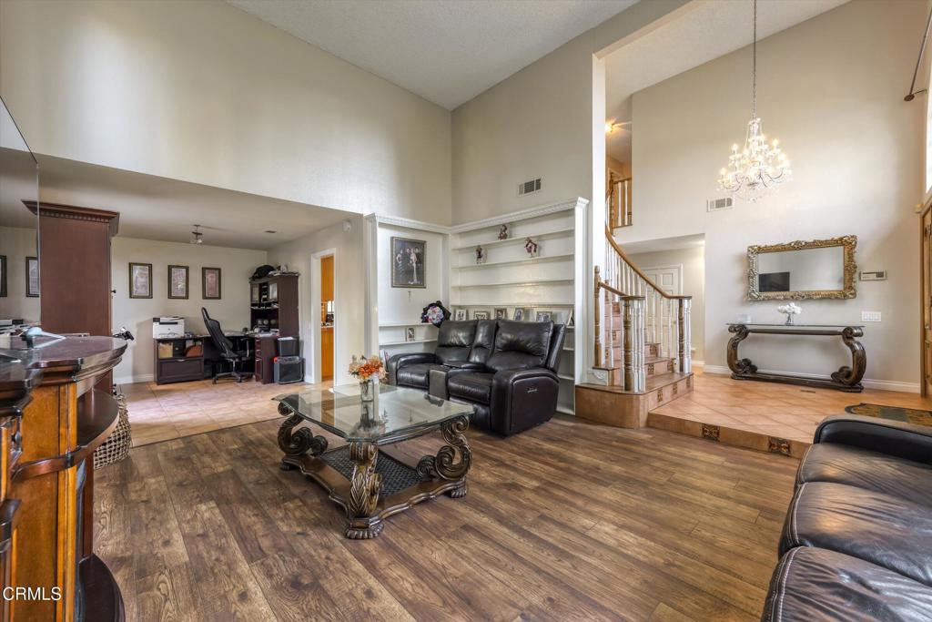 652 Stonebrook Street Property Photo 8