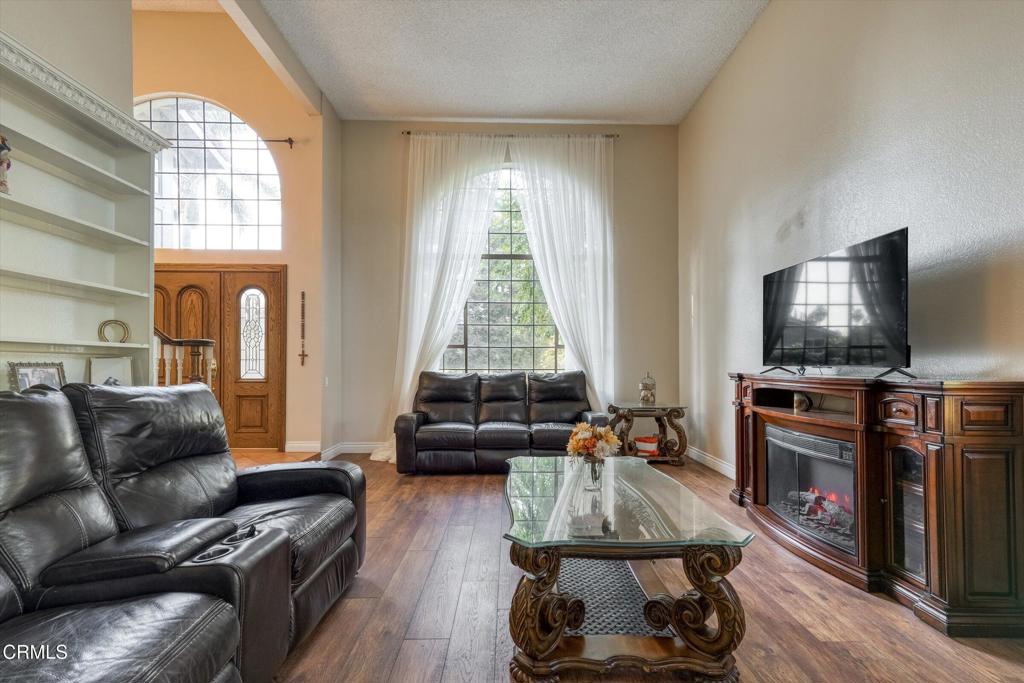 652 Stonebrook Street Property Photo 9