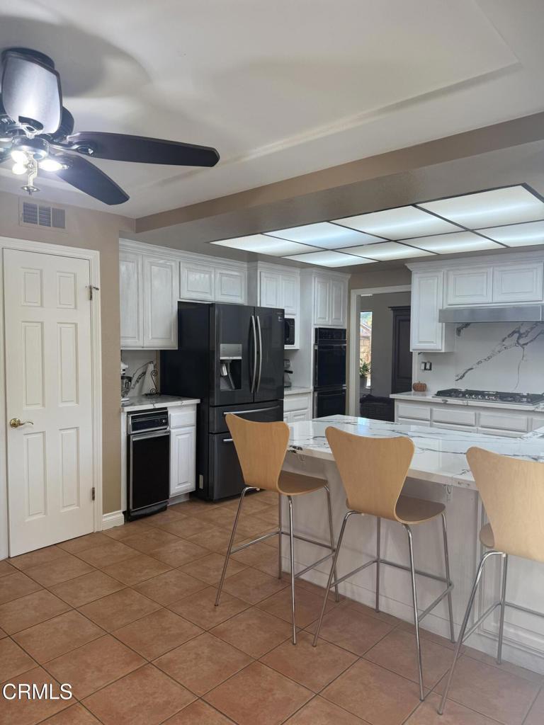 652 Stonebrook Street Property Photo 16