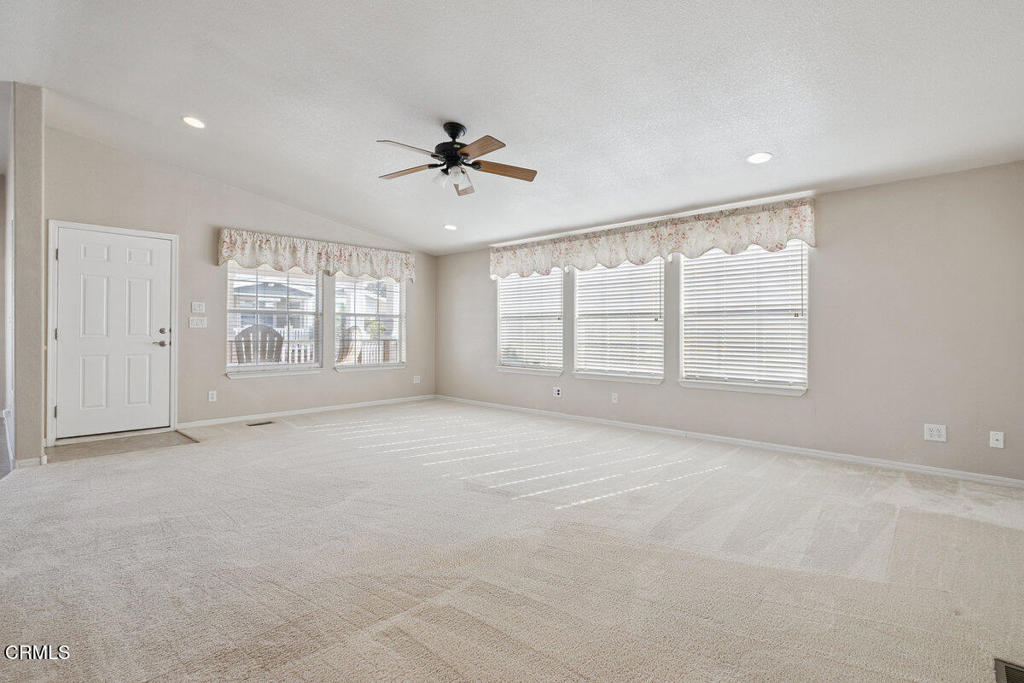 139 Dickens Circle 139 Property Photo 7