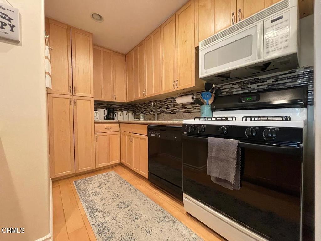 671 Bluewater Way Property Photo 12
