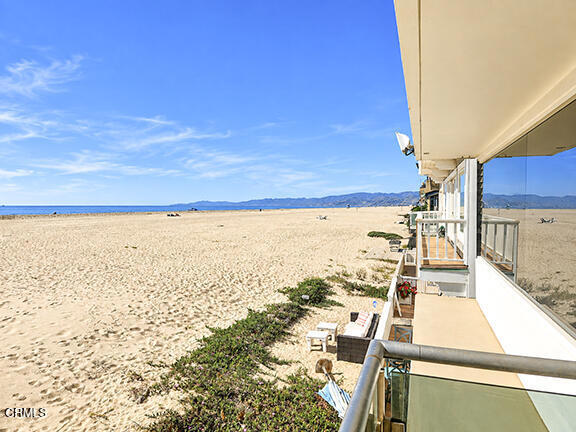 3405 Ocean Drive Property Photo 4