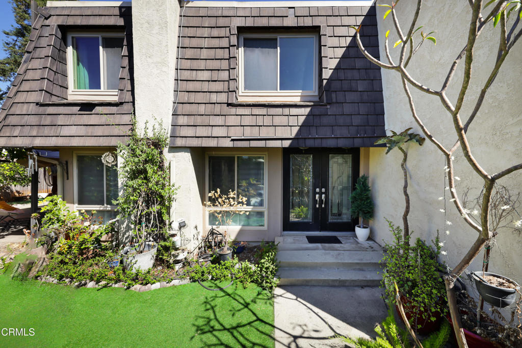 1541 Eucalyptus Circle Property Photo 1