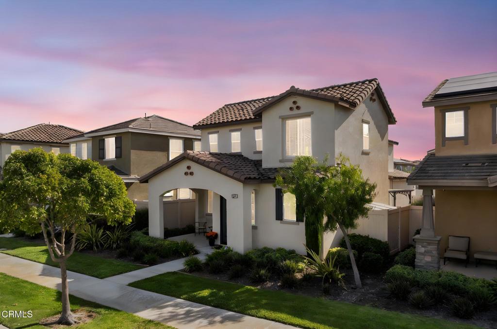 3512 N Oxnard Boulevard Property Photo