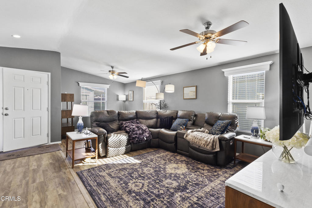 2136 Thrush Avenue 2136 Property Photo 9