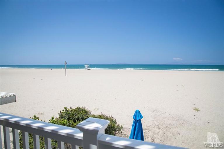 4025 Ocean Drive Property Photo 4