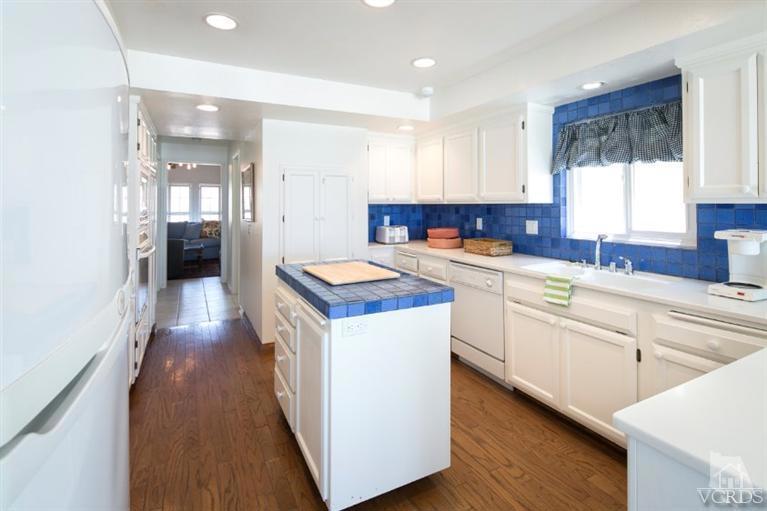 4025 Ocean Drive Property Photo 22