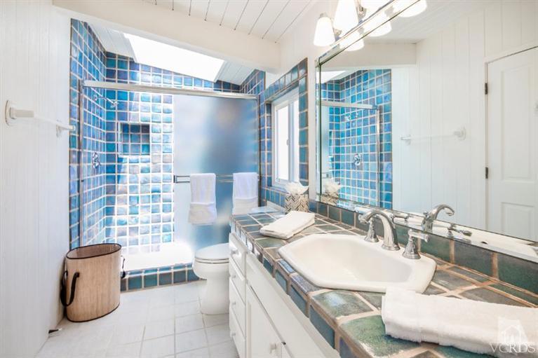 4025 Ocean Drive Property Photo 29
