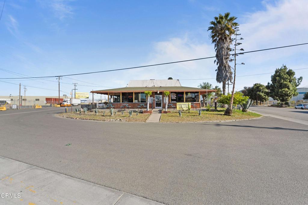 740 Mountain View Avenue Property Photo 2