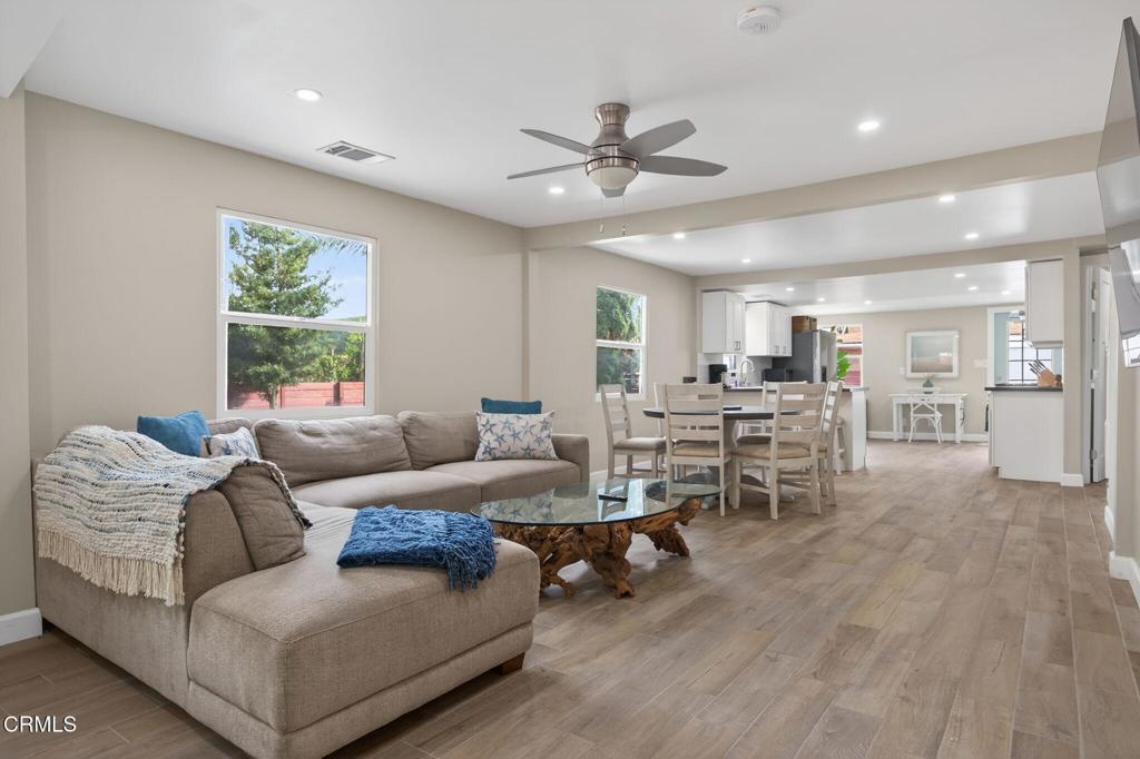 201 S Olive Street Property Photo 6