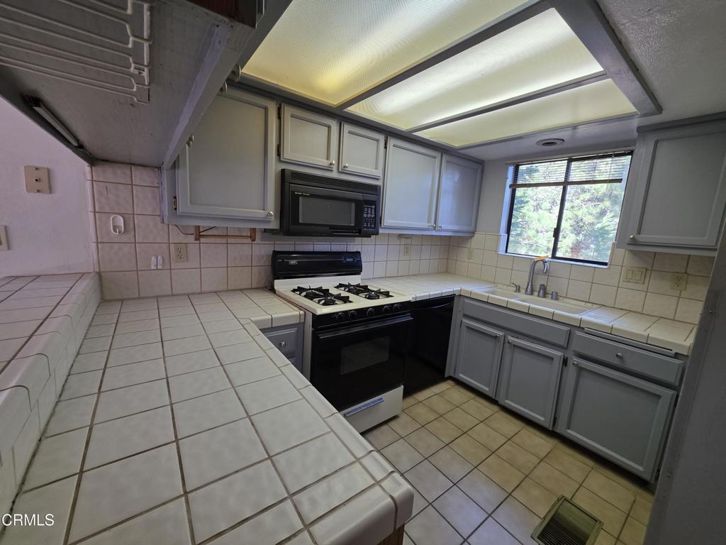 1517 Zion Way Property Photo 10