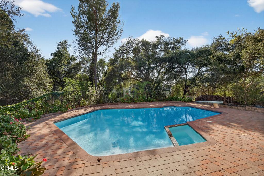 2170 Ladera Road Property Photo 4
