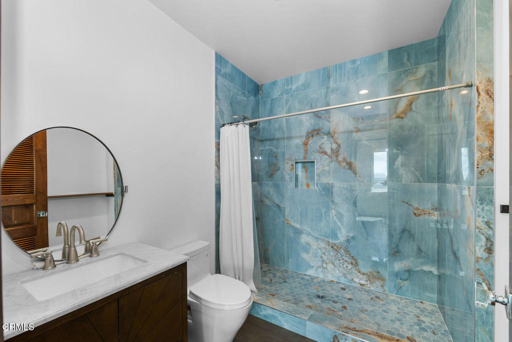 5927 St Maarten Drive Property Photo 16
