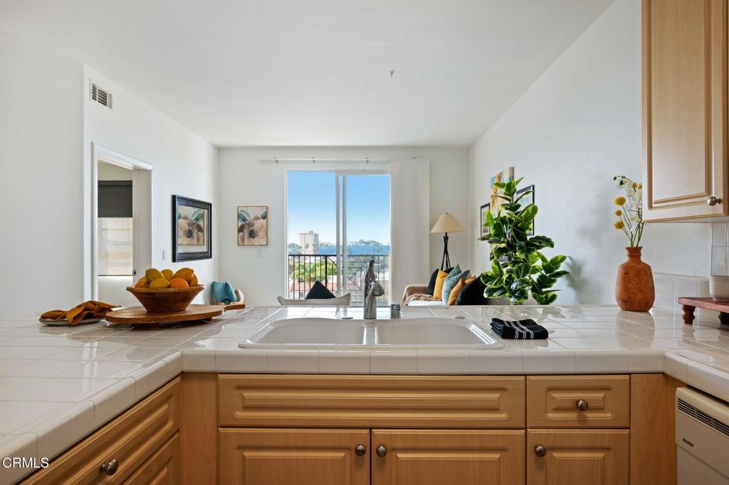 436 Poli Street 301 Property Photo 8