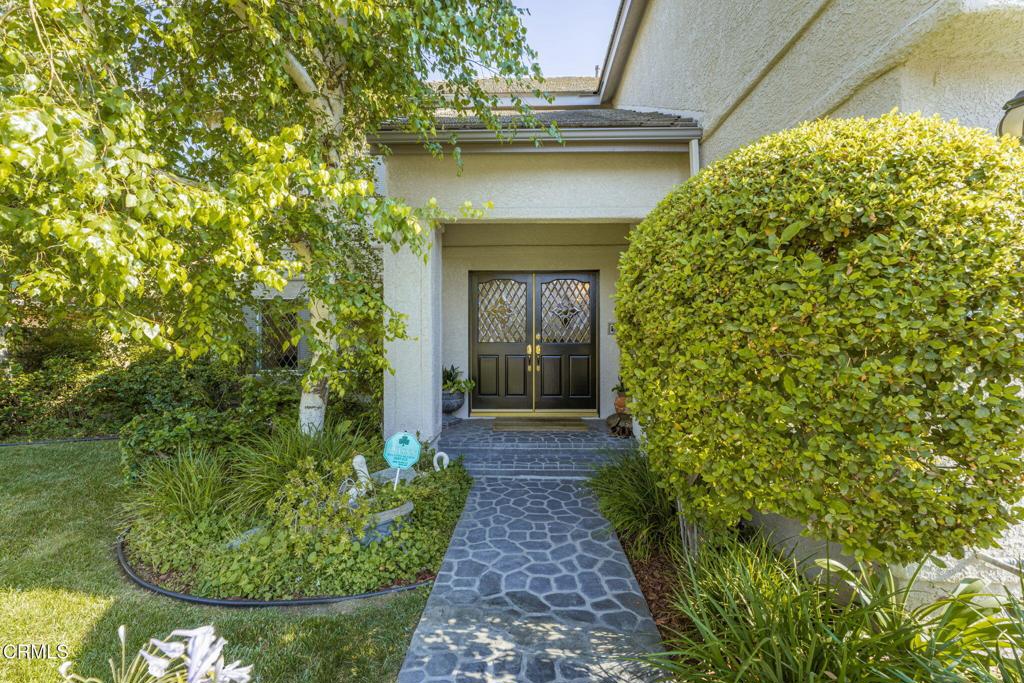 24006 Clarington Drive Property Photo 6