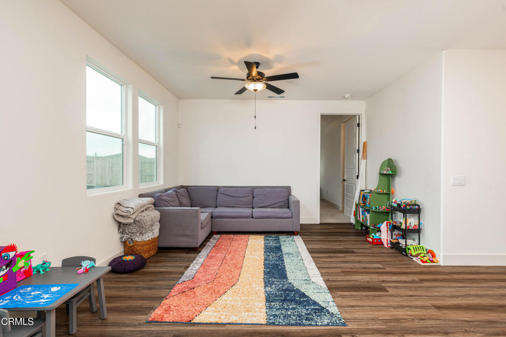 7808 Martian River Street Property Photo 7