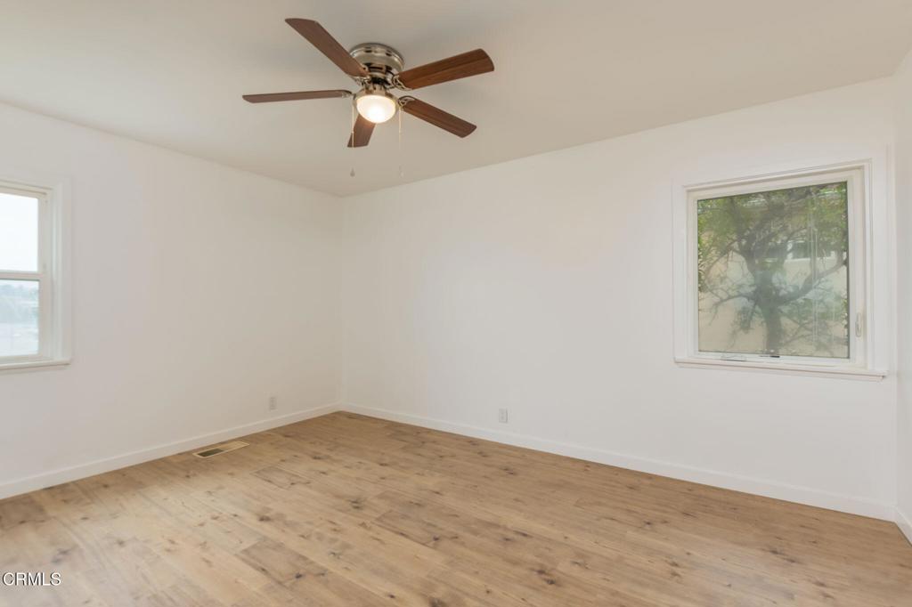 4548 Catalpa Street Property Photo 16