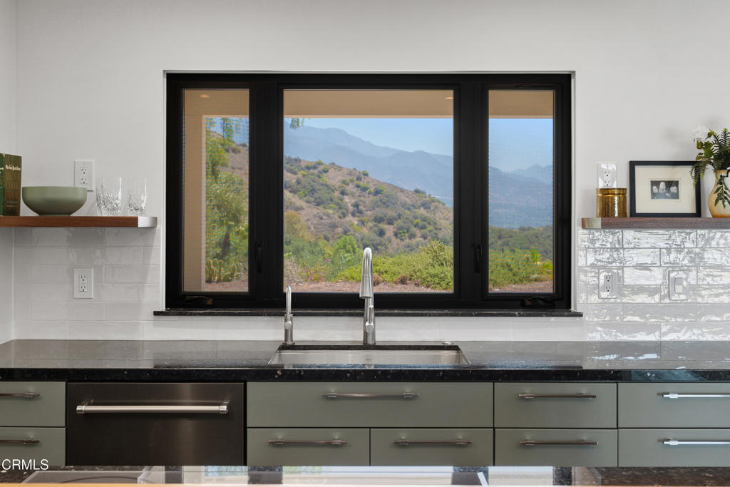 1417 Foothill Road Property Photo 12