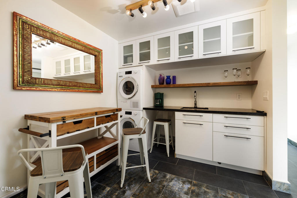 1417 Foothill Road Property Photo 31