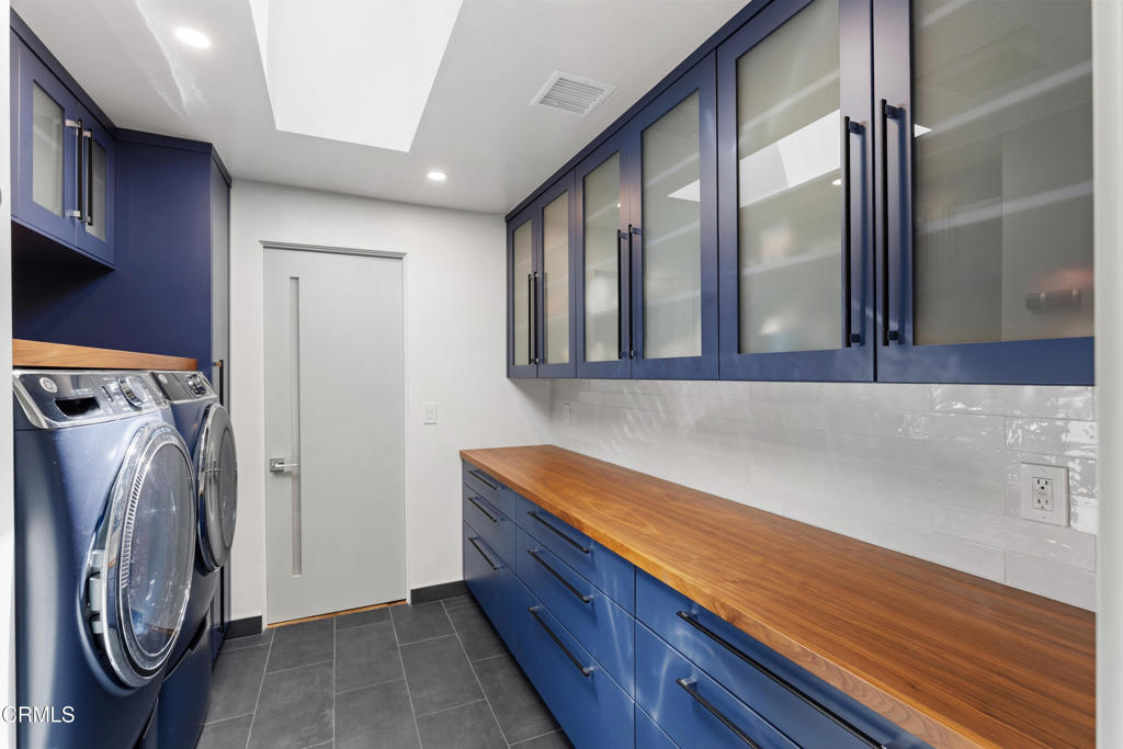 1417 Foothill Road Property Photo 35
