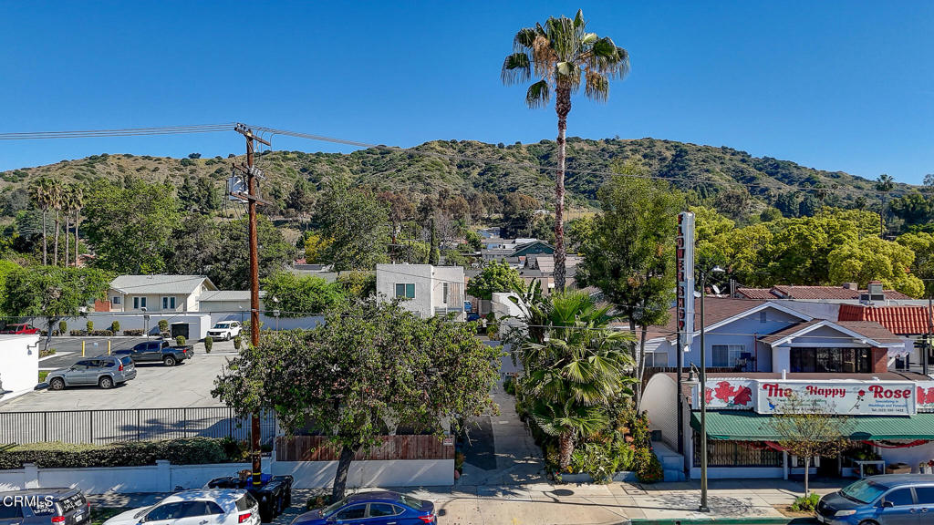 2561 Colorado Boulevard Property Photo 1