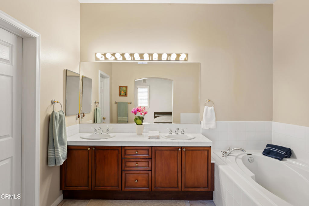 1022 Corte Augusta Property Photo 25