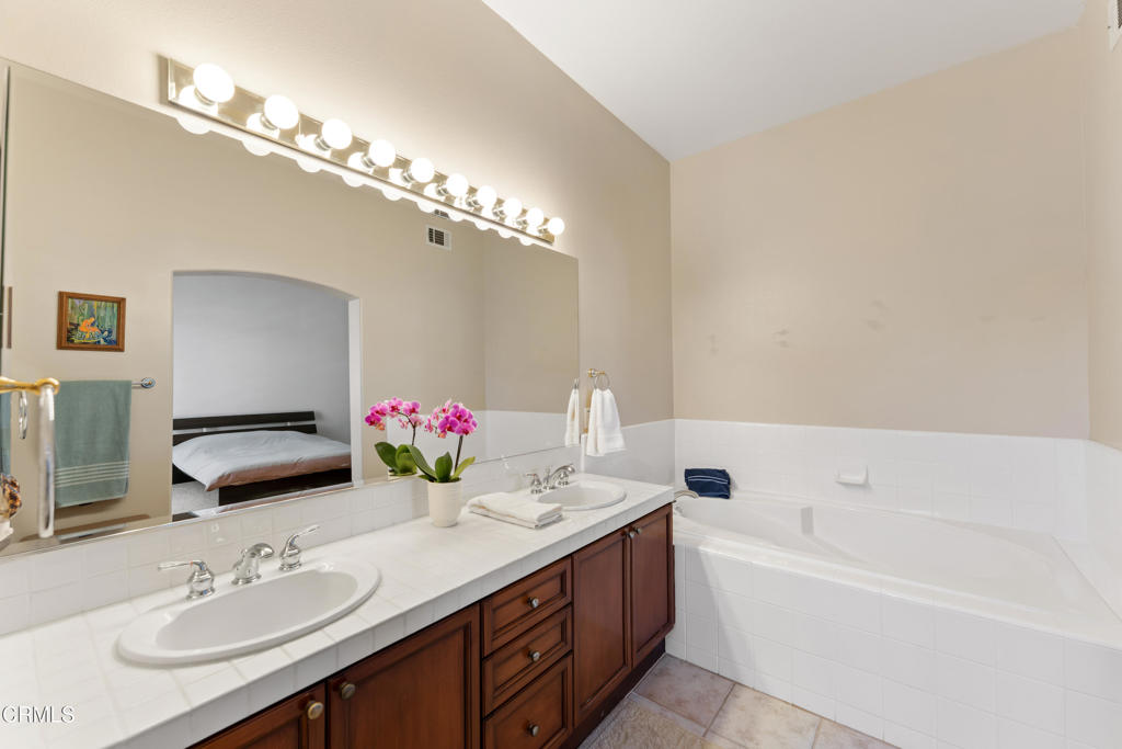 1022 Corte Augusta Property Photo 26