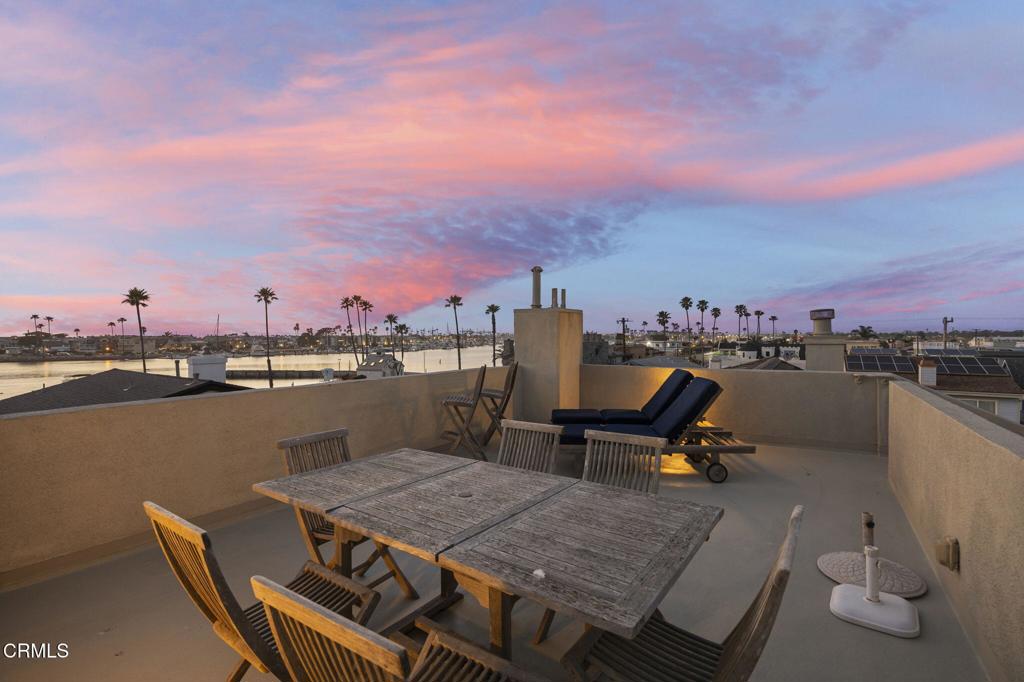264 Hollywood Boulevard Property Photo 2