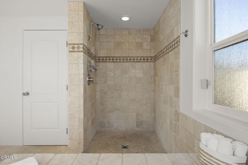 264 Hollywood Boulevard Property Photo 28