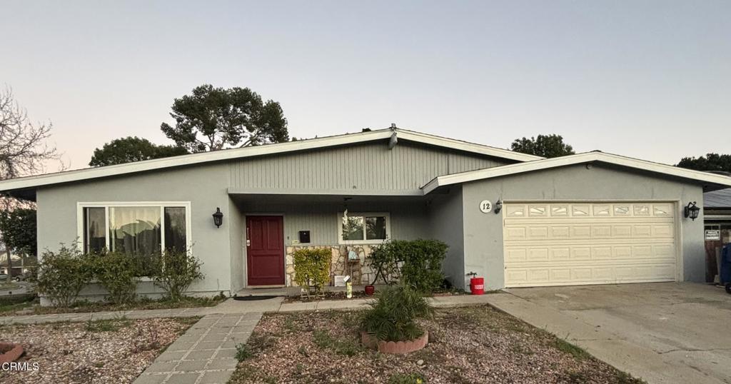 12 S Wendy Drive Property Photo 1