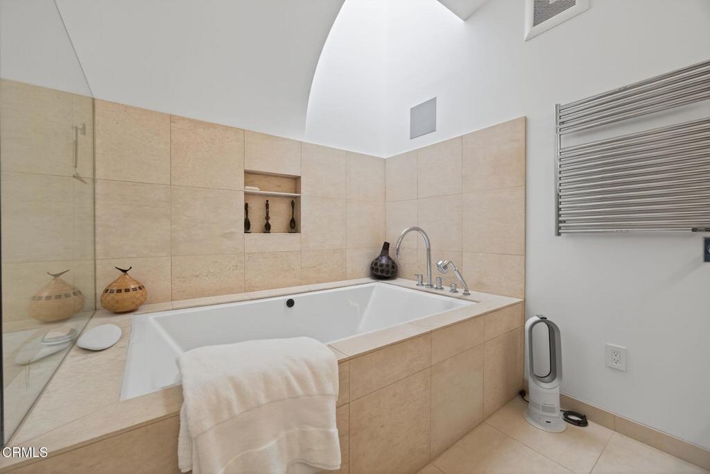 1211 Capri Way Property Photo 35