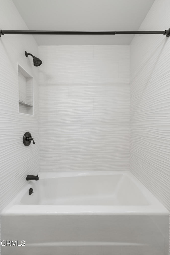 246 3rd Street Property Photo 13
