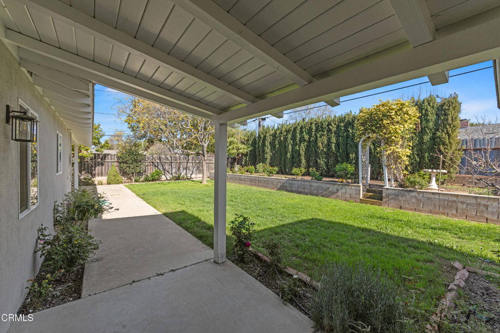 246 3rd Street Property Photo 23