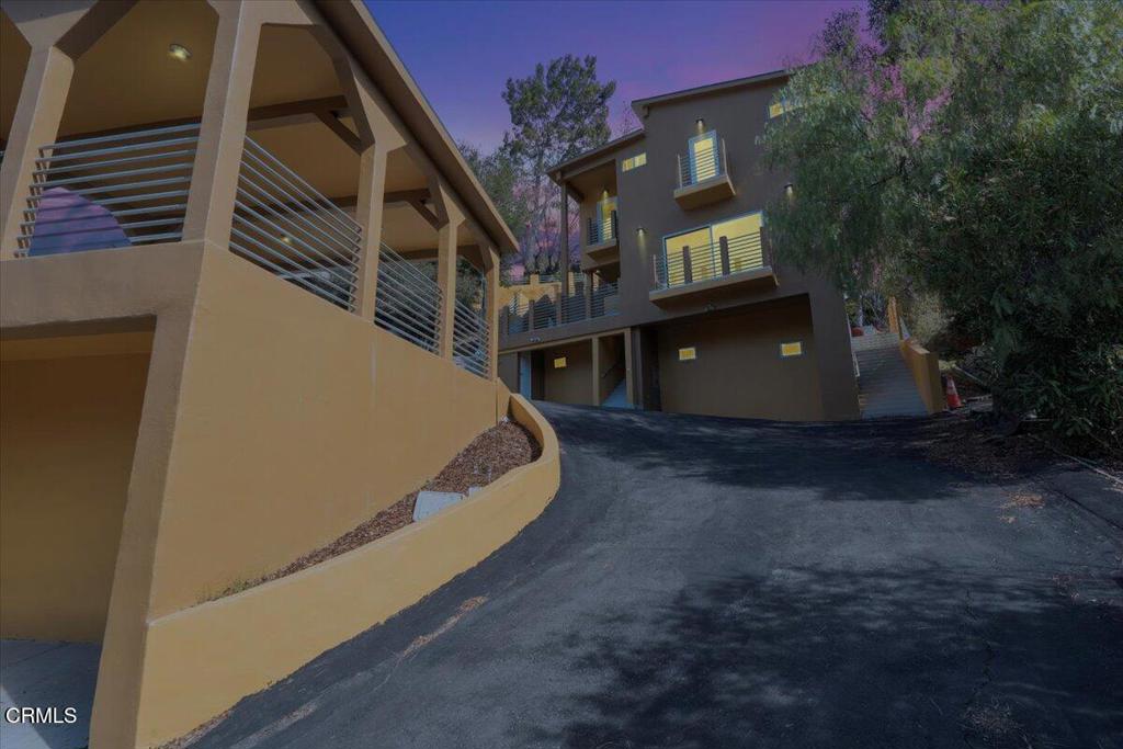 1944 Seminole Drive Property Photo 1