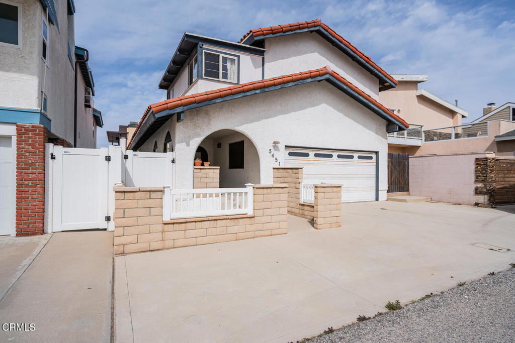 5451 Reef Way Property Photo 2
