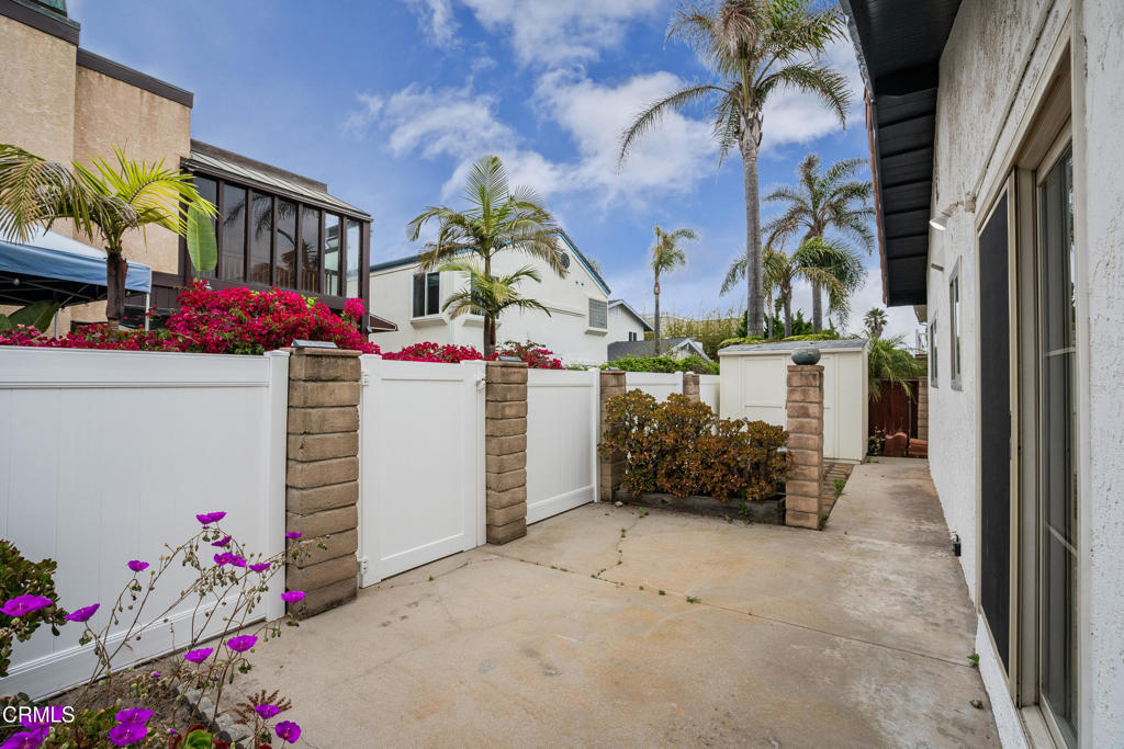 5451 Reef Way Property Photo 24
