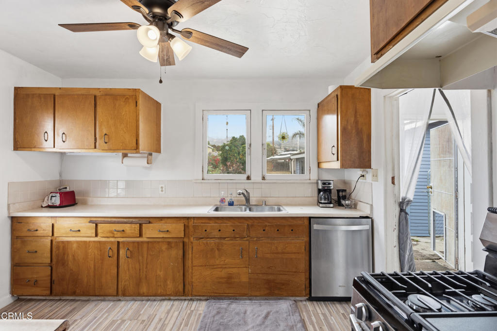 1813 Ocean Avenue Property Photo 9