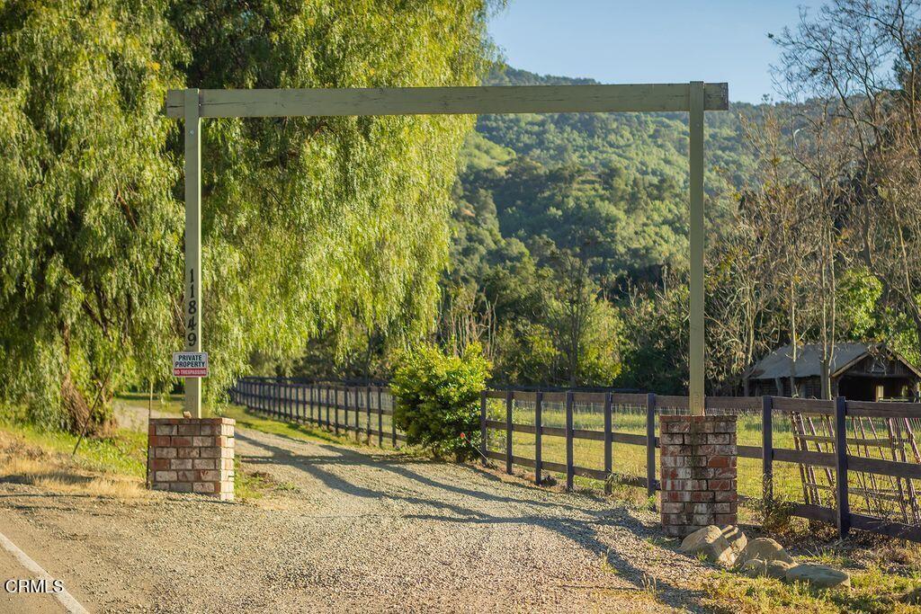 11849 Sulphur Mountain Road Property Photo 2