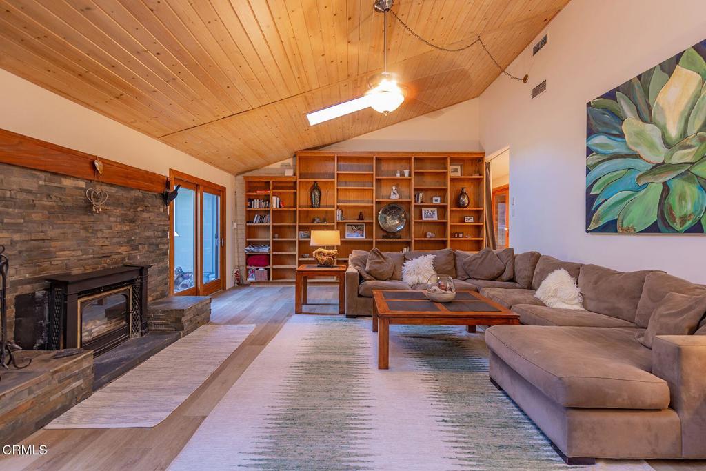 11849 Sulphur Mountain Road Property Photo 7