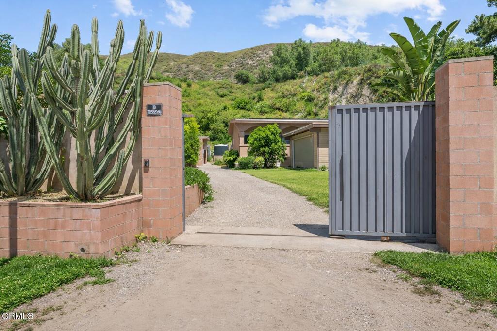 561 E Telegraph Road