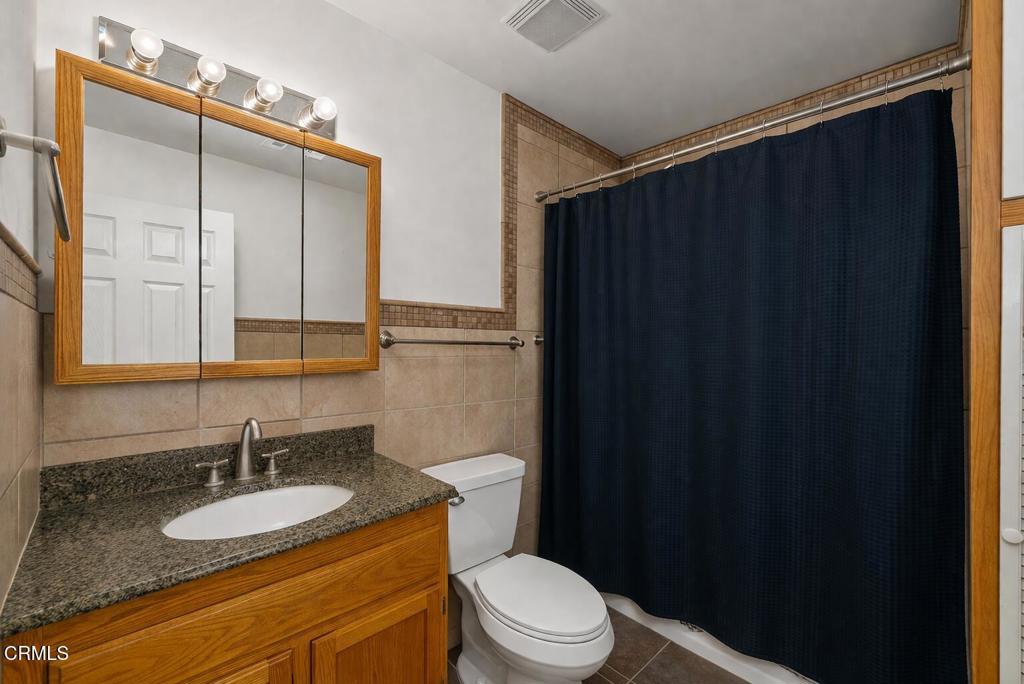 561 E Telegraph Road Property Photo 7