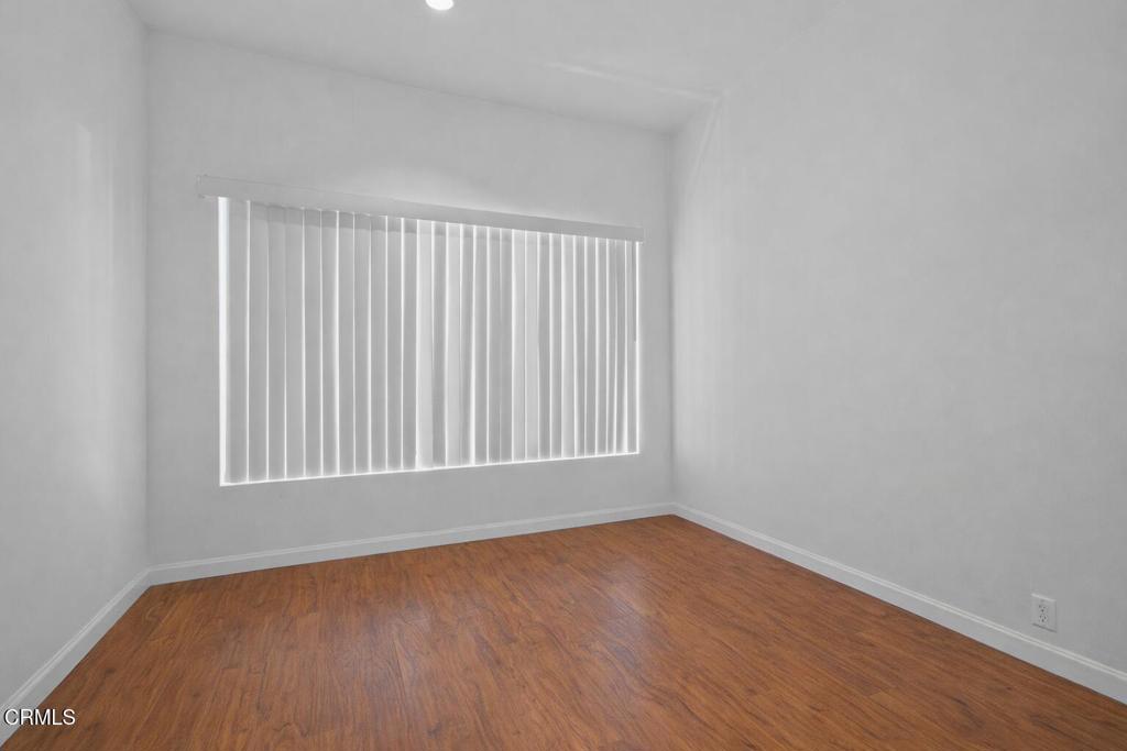561 E Telegraph Road Property Photo 9