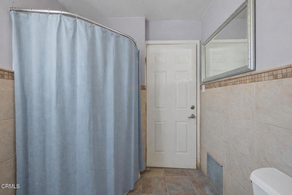 561 E Telegraph Road Property Photo 16