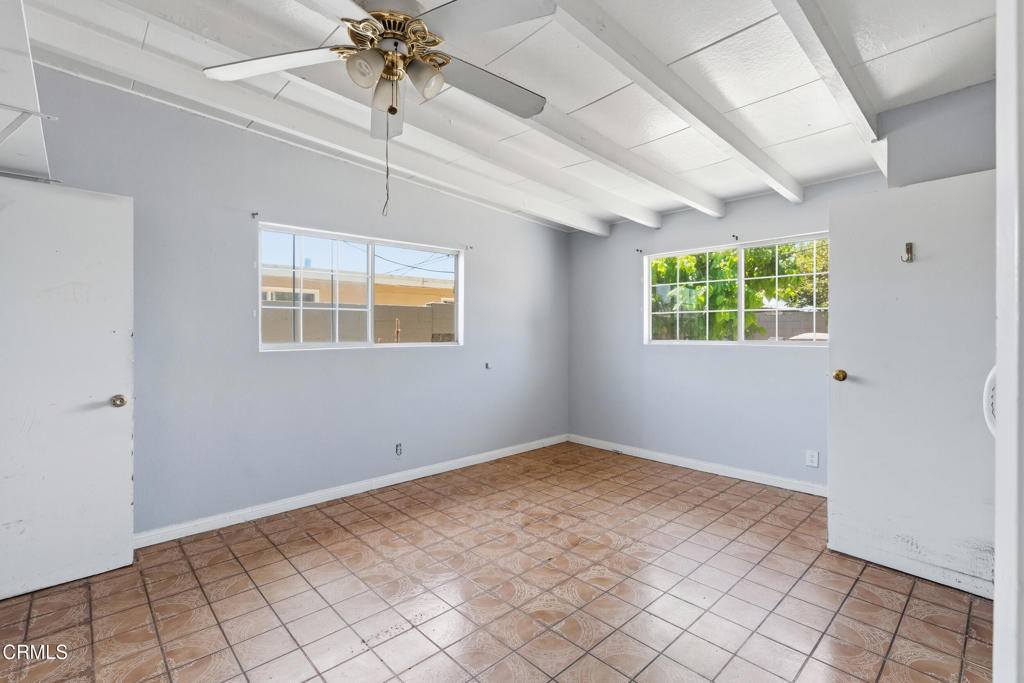 362 Salem Avenue Property Photo 16