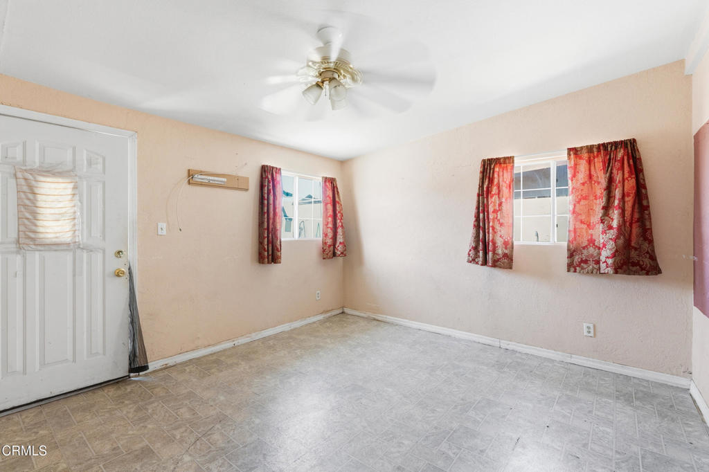362 Salem Avenue Property Photo 26
