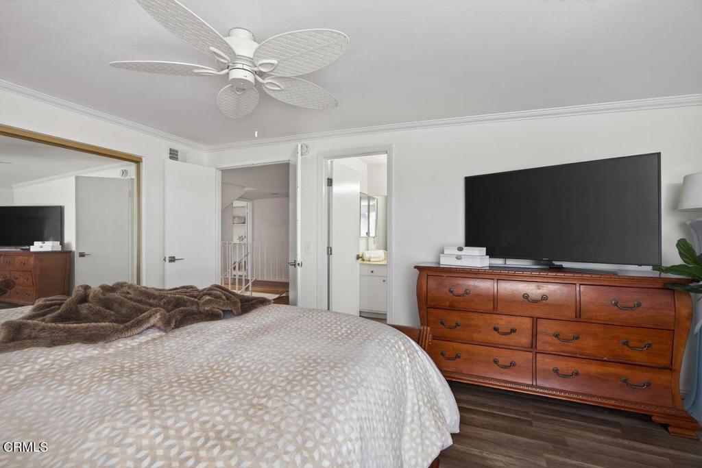 2052 Glenbrook Avenue Property Photo 12