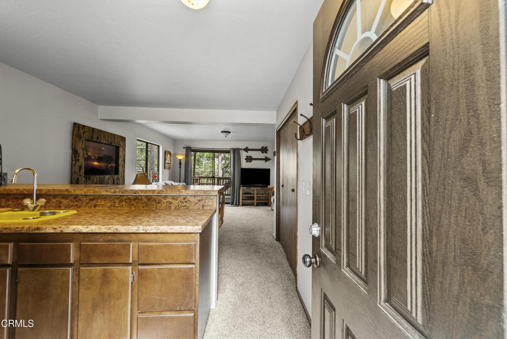 864 Nadelhorn Drive Property Photo 6